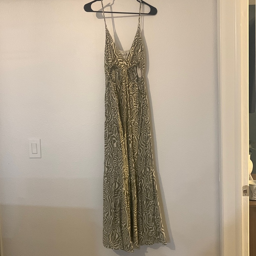 Abercrombie Cut-out Maxi size M